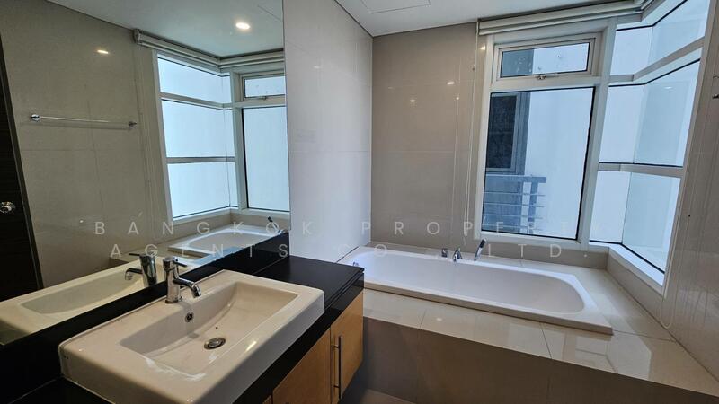 Fullerton Sukhumvit : ฟูลเลอตัน สุขุมวิท, กรุงเทพ, ถนนสุขุมวิท, คลองตันเหนือ, วัฒนา, กรุงเทพ, 170 ตร.ม., คอนโด ให้เช่า, โดย BANGKOK PROPERTY AGENTS CO., LTD., 60039333 - DDproperty.com