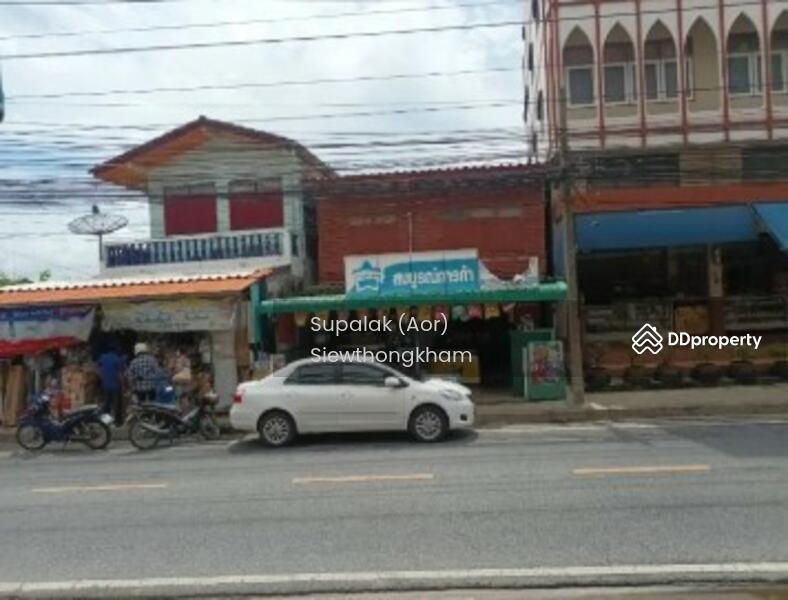 For Sale - The house is located next to the road, good location., Bangkok