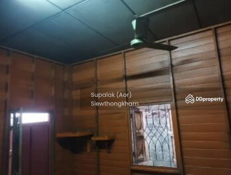 For Sale - The house is located next to the road, good location., Bangkok