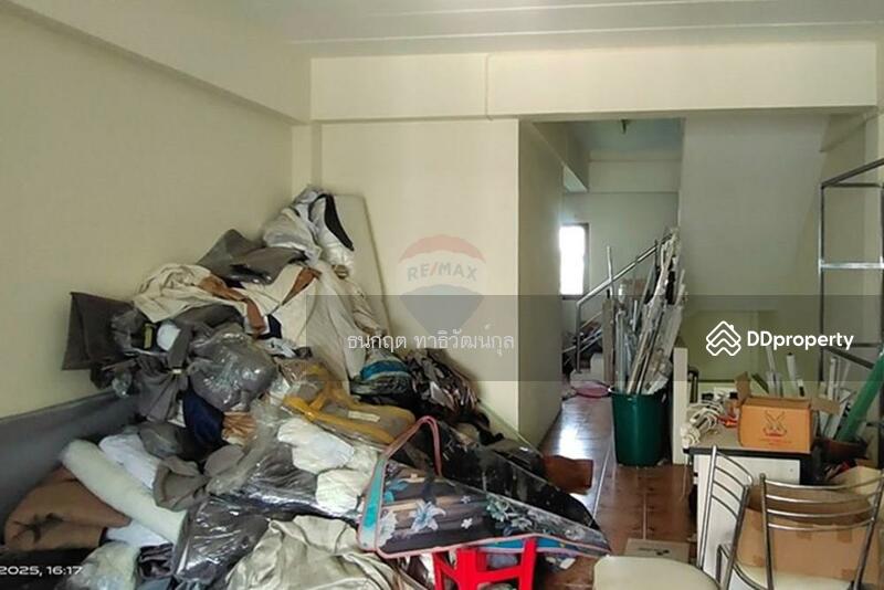 ขาย - ขายอาคารพาณิชย์ 3.5 ชั้น ติดถนคลองถนน, นนทบุรี