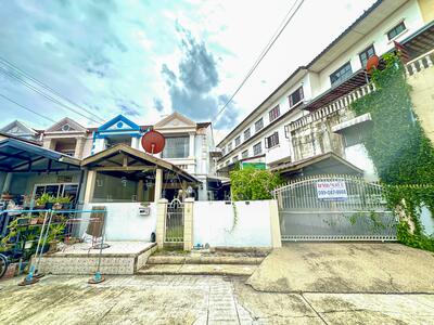ขาย - ทาวน์เฮ้าส์ 2 ชั้น หมู่บ้าน ลภาวัน 1 บางบัวทอง หลังริม, นนทบุรี