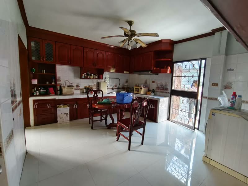 Corner Single House at the front of Silalee1,Rangsit Klong2 in prime location, Pathum Thani, Prachathipat, Thanyaburi, Pathum Thani, 5 Bedrooms, 200 sqm, Single Detached House For Sale, by ภัทรภร ลาวัณยากุล, 60039778 - DDproperty.com