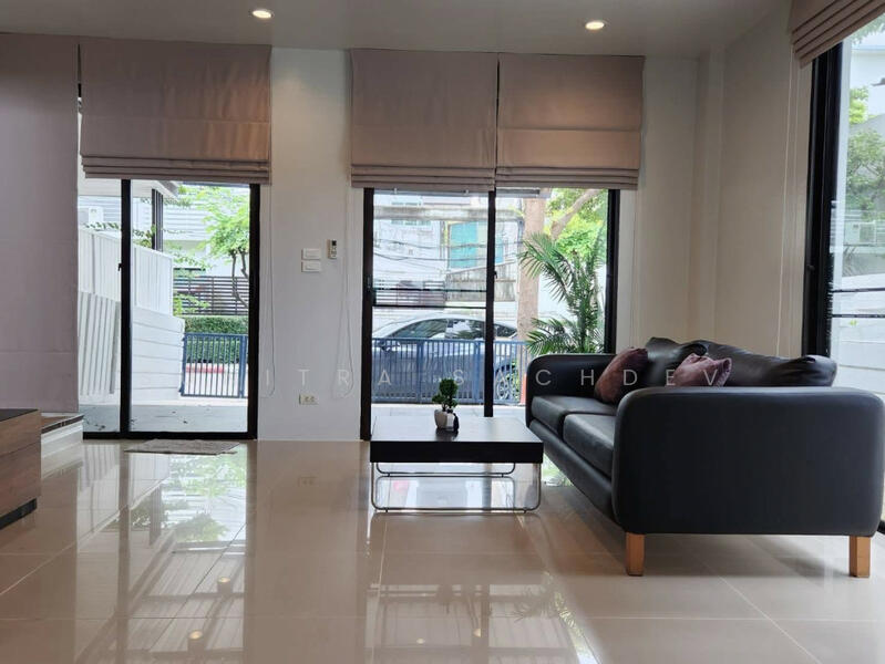 Areeya Mandarina Sukhumvit 77, Bangkok, Sukhumvit 77 Road (On Nut), Suan Luang, Bangkok, 3 Bedrooms, 130 sqm, Townhouse For Rent, by Sunitra Sachdev, 60039783 - DDproperty.com