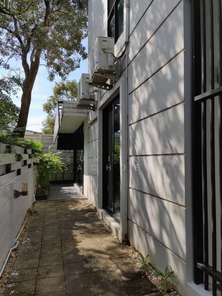 Areeya Mandarina Sukhumvit 77, Bangkok, Sukhumvit 77 Road (On Nut), Suan Luang, Bangkok, 3 Bedrooms, 130 sqm, Townhouse For Rent, by Sunitra Sachdev, 60039783 - DDproperty.com