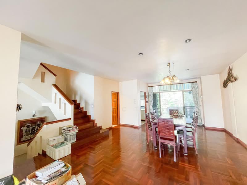 Phatamnak hill, Chon Buri (Pattaya), Nong Pru, Bang Lamung (Pattaya), Chon Buri (Pattaya), 5 Bedrooms, 600 sqm, Townhouse For Sale, by A LIST ELITE SELECTED, 60039792 - DDproperty.com