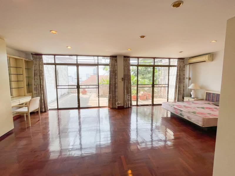 Phatamnak hill, Chon Buri (Pattaya), Nong Pru, Bang Lamung (Pattaya), Chon Buri (Pattaya), 5 Bedrooms, 600 sqm, Townhouse For Sale, by A LIST ELITE SELECTED, 60039792 - DDproperty.com