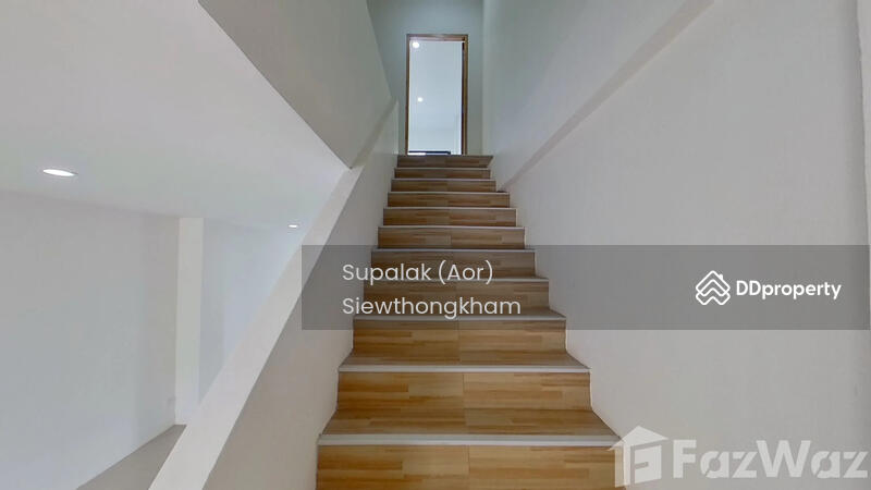 For Sale - 4 Bedrooms Townhouse for Sale on Onnut 66, Bangkok