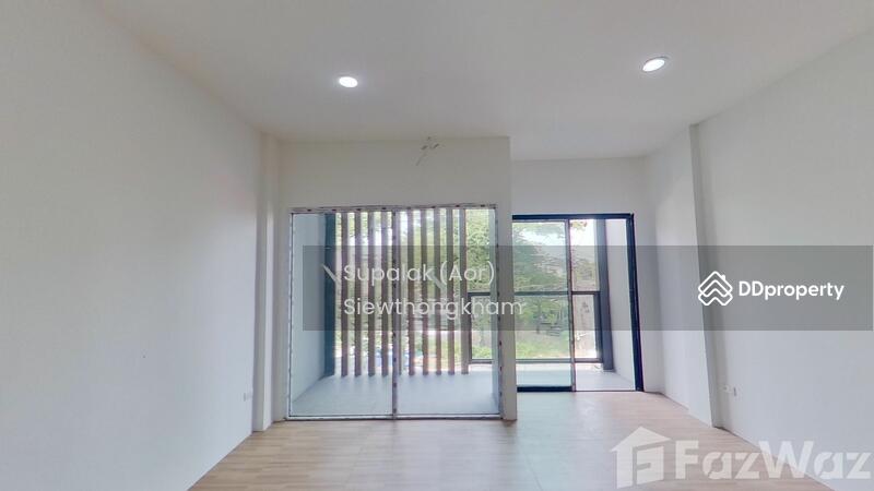 For Sale - 4 Bedrooms Townhouse for Sale on Onnut 66, Bangkok