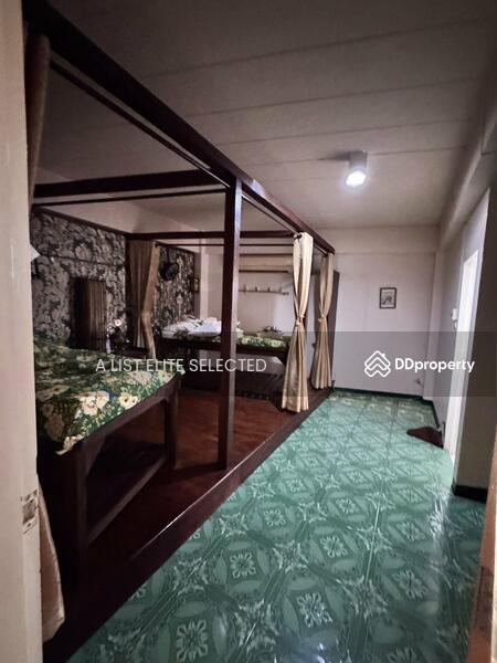 For Sale - Corner Seaside Building – Pratumnak, Pattaya, Chon Buri