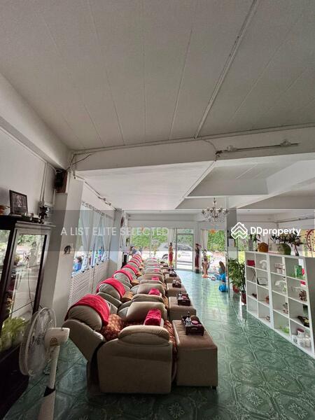 For Sale - Corner Seaside Building – Pratumnak, Pattaya, Chon Buri