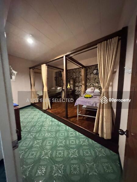 For Sale - Corner Seaside Building – Pratumnak, Pattaya, Chon Buri