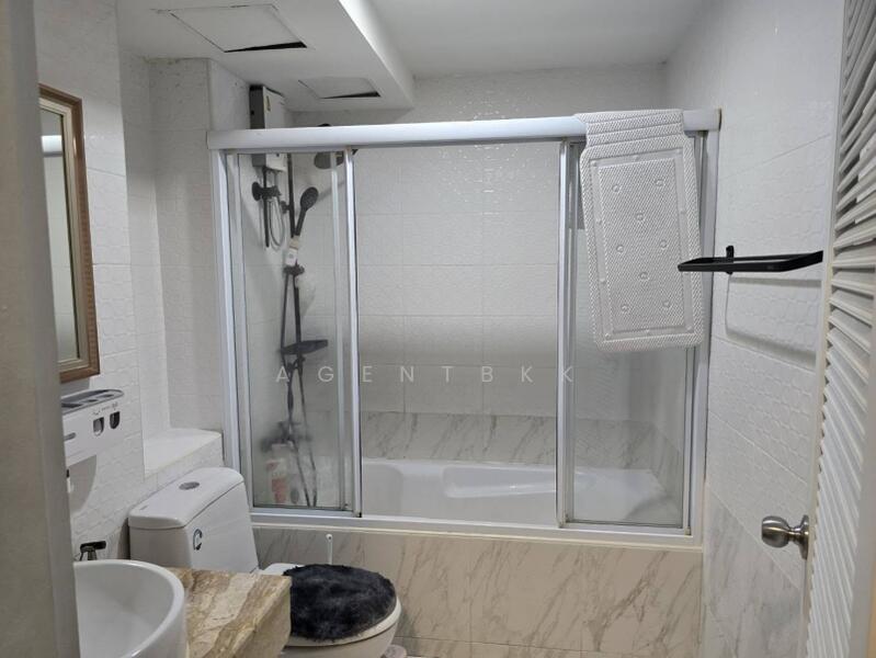 Ratchada City Condominium, Bangkok, 98 Pracha Rat Bamphen 7 Alley, Huai Khwang, Bangkok, 1 Bedroom, 44 sqm, Condo For Rent, by Agentbkk, 60040142 - DDproperty.com