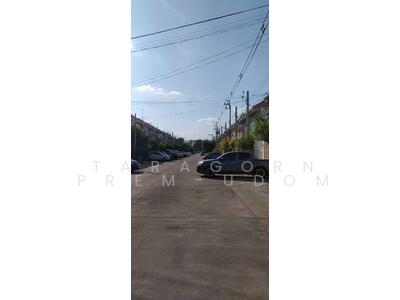 ขาย - Khlong Sam Prawet, กรุงเทพ