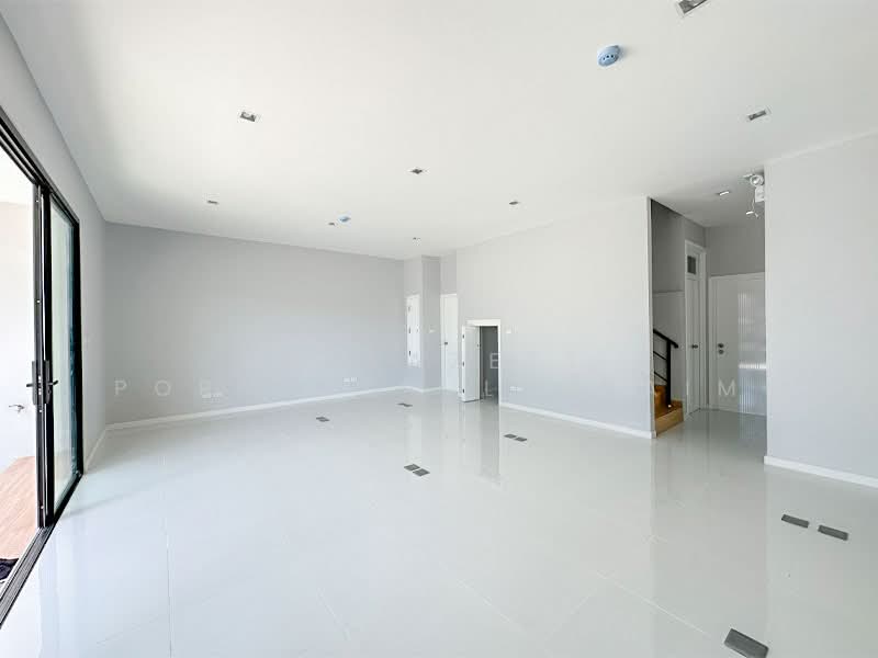 For Rent - For Rent! New 3-Storey Home Office in PRIMERO Project – Rangsit, Mueang Ek, Pathum Thani
