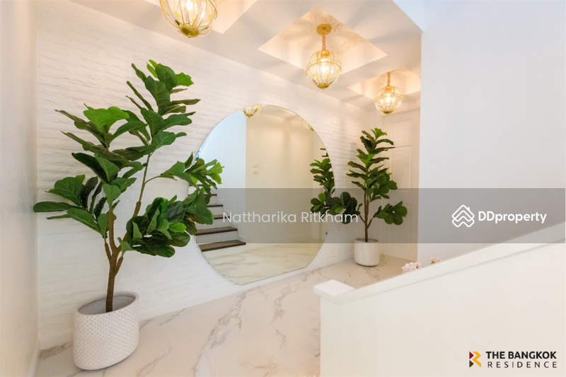 ให้เช่า - Townhouse area Pradit Manuthum, Prasert Manukit, Navamin, กรุงเทพ