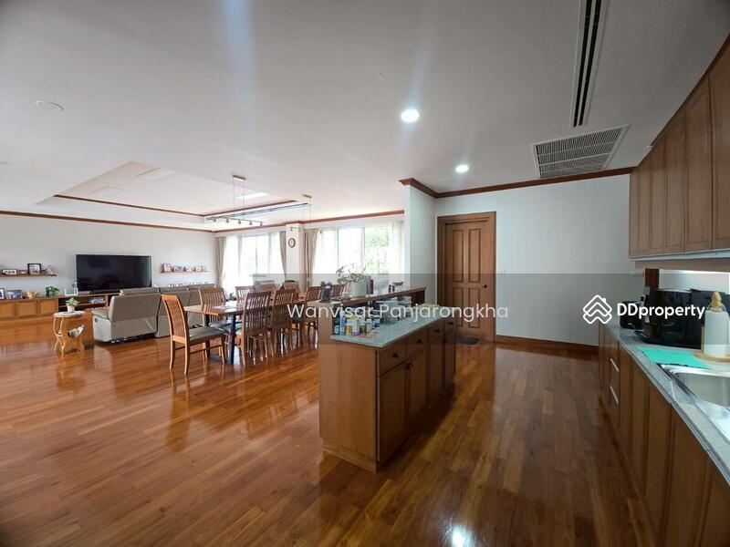 ขาย - ขายโฮมออฟฟิต เเจ้งวัฒนะ ใกล้ โรงพยาบาลมงกุฎวัฒนะ เนื้อที่: 186 ตร.วา 9 ห้อง 9ห้องน้ำ, กรุงเทพ