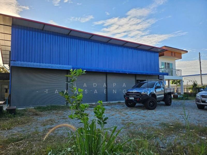 ขายบ้านและโกดังสภาพใหม่บนเนื้อที่ 200 ตารางวาโกดังมีเนื้อที่ 200 ตารางเมตรบ้าน 2 ชั้น, Chon Buri (Pattaya), Nong - Hong, Phan Thong, Chon Buri (Pattaya), 1 Bedroom, 200 sqm, Single Detached House For Sale, by Ladapa Tanasaengplu, 60042452 - DDproperty.com