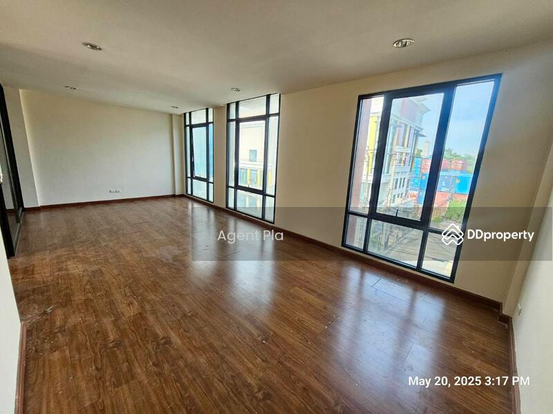 ให้เช่า - Baan Klang Krung Office Park Bangna : บ้านกลางกรุง ออฟฟิศ พาร์ค บางนา, กรุงเทพ