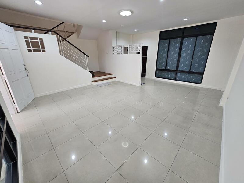 ให้เช่า - Baan Klang Krung Office Park Bangna : บ้านกลางกรุง ออฟฟิศ พาร์ค บางนา, กรุงเทพ