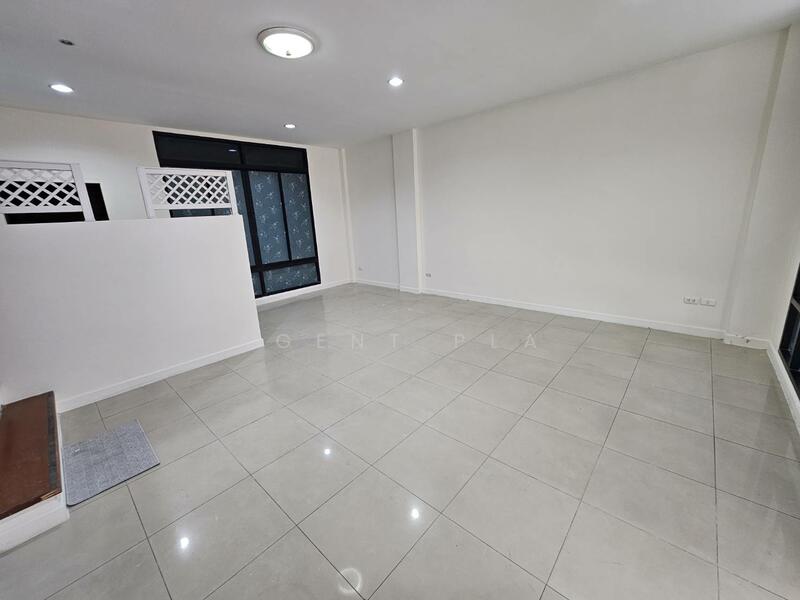 ให้เช่า - Baan Klang Krung Office Park Bangna : บ้านกลางกรุง ออฟฟิศ พาร์ค บางนา, กรุงเทพ