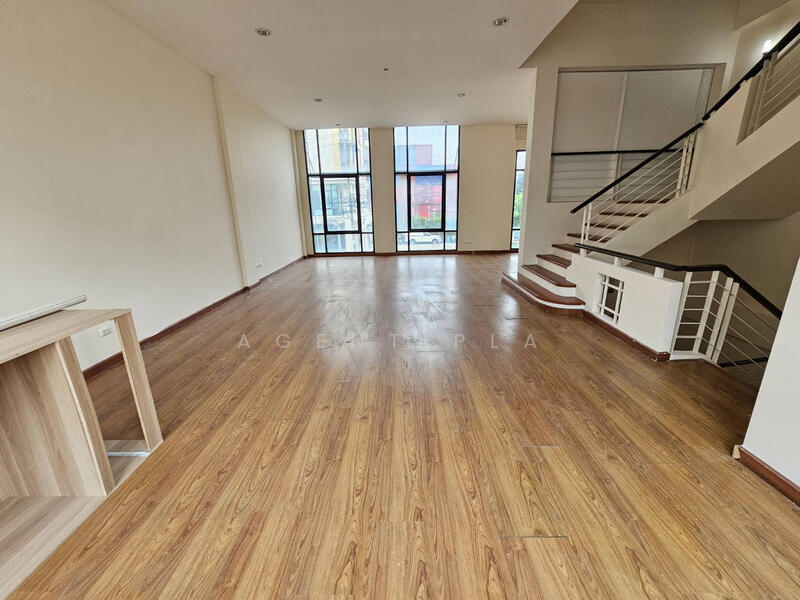 ให้เช่า - Baan Klang Krung Office Park Bangna : บ้านกลางกรุง ออฟฟิศ พาร์ค บางนา, กรุงเทพ