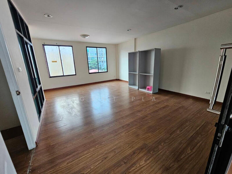 For Rent - Baan Klang Krung Office Park Bangna, Bangkok
