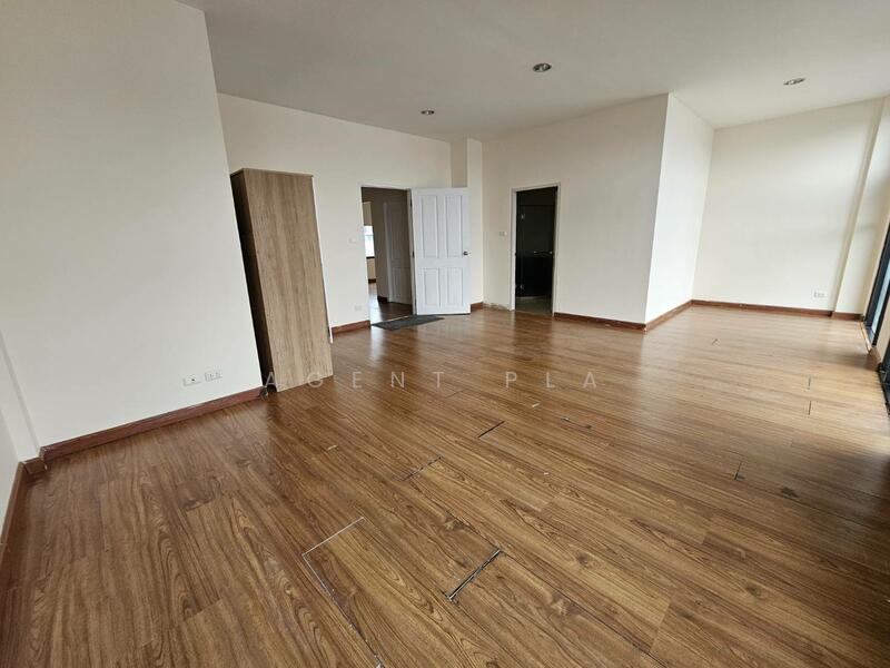 ให้เช่า - Baan Klang Krung Office Park Bangna : บ้านกลางกรุง ออฟฟิศ พาร์ค บางนา, กรุงเทพ