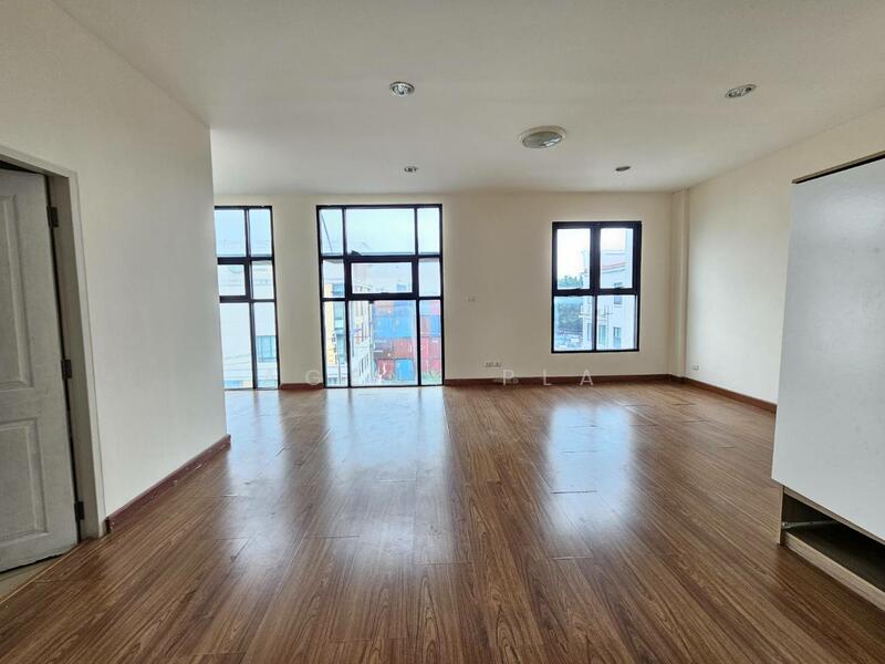ให้เช่า - Baan Klang Krung Office Park Bangna : บ้านกลางกรุง ออฟฟิศ พาร์ค บางนา, กรุงเทพ
