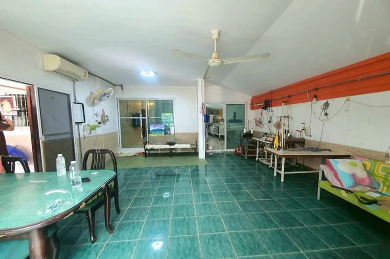 บ้านเดี่ยว หมู่บ้าน ทหารกองหนุน บางชัน เนื้อที่ 45 ตร.ว (ซอยพระยาสุเรนทร์ 28) เขตคลองสามวา, Bangkok, Bang Chun, Khlong Sam Wa, Bangkok, 2 Bedrooms, 180 sqm, Single Detached House For Sale, by ชนะชาติ นนท์ตา, 60042860 - DDproperty.com