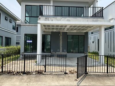 ขาย - บ้านเลขที่ 88/227 หมู่ที่ 5 หมู่บ้าน/โครงการ เข็มทิศ วิลเลจ ถนน คู่ขนานทางด่วนกรุงเท, ฉะเชิงเทรา