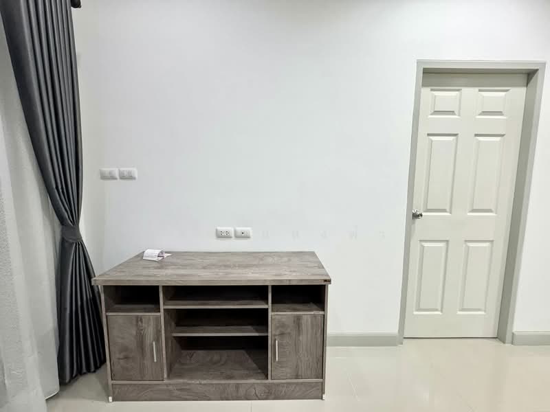 ให้เช่าทาวน์โฮมชั้นเดียว ม.เซนสิริสปอร์ต แหลมฉบัง ศรีราชา, Chon Buri (Pattaya), Thung Suk La, Si Racha, Chon Buri (Pattaya), 2 Bedrooms, 65 sqm, Townhouse For Rent, by Dusit Saengfa, 60043558 - DDproperty.com