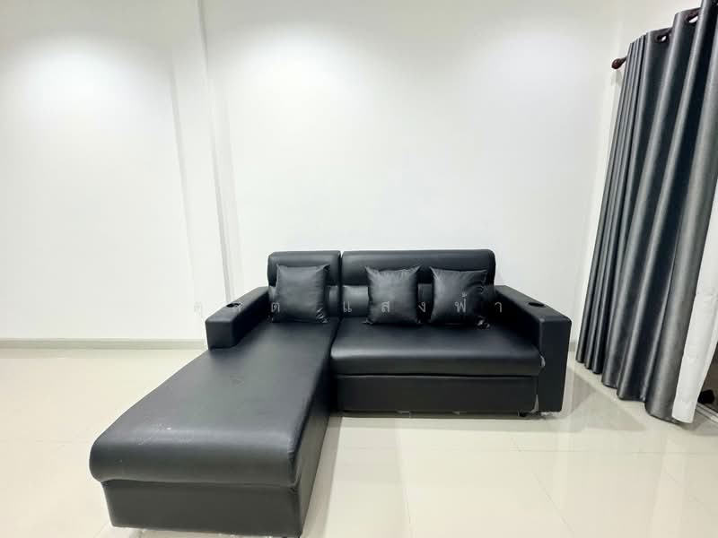 ให้เช่าทาวน์โฮมชั้นเดียว ม.เซนสิริสปอร์ต แหลมฉบัง ศรีราชา, Chon Buri (Pattaya), Thung Suk La, Si Racha, Chon Buri (Pattaya), 2 Bedrooms, 65 sqm, Townhouse For Rent, by Dusit Saengfa, 60043558 - DDproperty.com