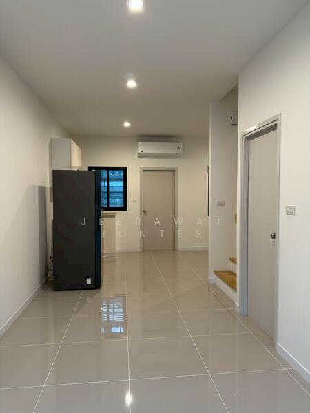 ให้เช่า - Unio Town Srinakarin-Bangna : ยูนิโอ ทาวน์ ศรีนครินทร์-บางนา, สมุทรปราการ