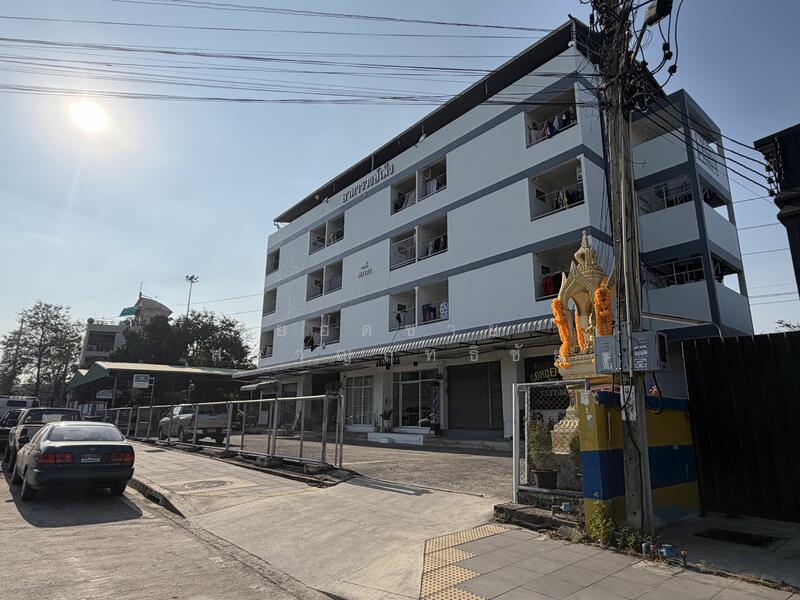 For Sale - Apartment for sale on Ekkamai–Ramintra Expressway frontage, Nuanchan area. 323 sq.wah. 75 MB, Bangkok