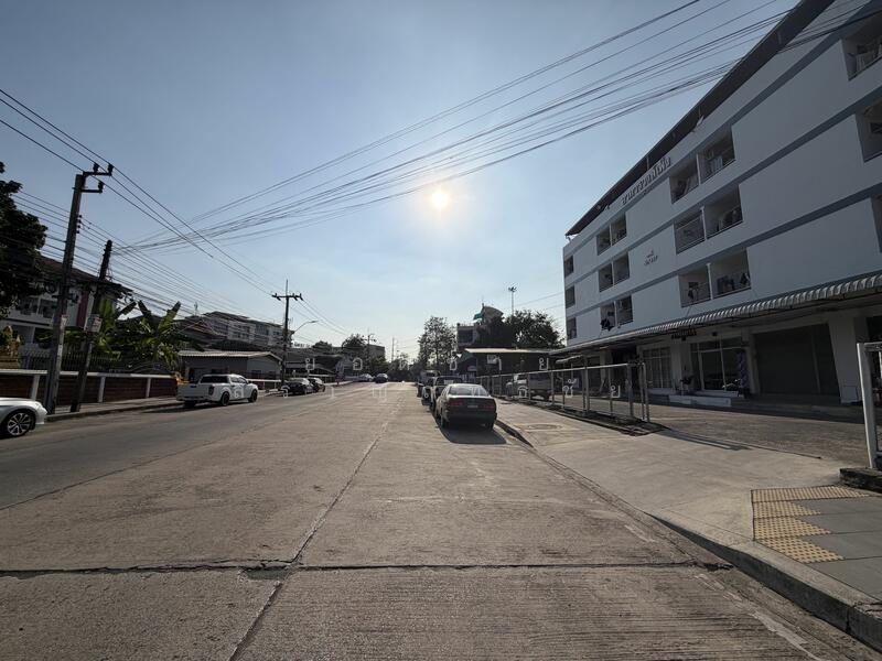 For Sale - Apartment for sale on Ekkamai–Ramintra Expressway frontage, Nuanchan area. 323 sq.wah. 75 MB, Bangkok