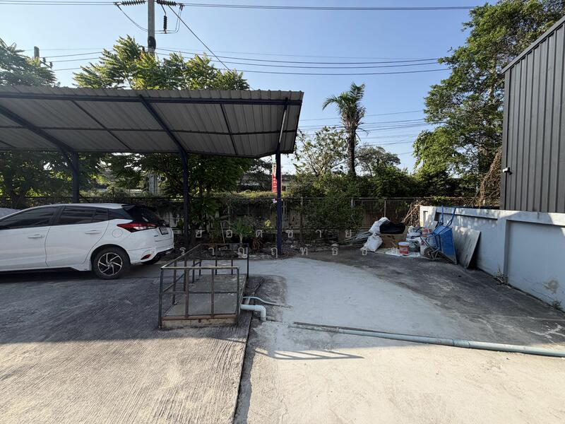 For Sale - Apartment for sale on Ekkamai–Ramintra Expressway frontage, Nuanchan area. 323 sq.wah. 75 MB, Bangkok