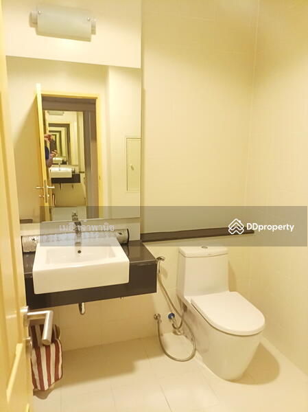 ห้องน้ำในห้องนอนใหญ่ - Bathroom in the master bedroom