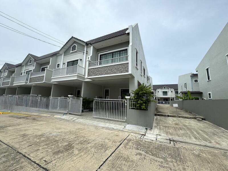 ขายทาวน์โฮม 2 ชั้น ที่ดินขนาด 28 ตร.วา หลังมุม อิ่มอัมพรบางบัวทอง ไทรน้อย ทำเลดี พร้อมอยู่, Nonthaburi, Bang Bua Thong, Bang Bua Thong, Nonthaburi, 3 Bedrooms, 118 sqm, Townhouse For Rent, by ภูรดา เอกพิพัฒนา, 60044409 - DDproperty.com