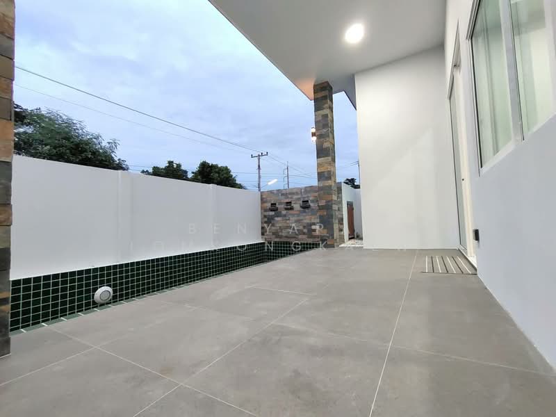 AKN-Asset Huahin.เอเคเอ็นเอสเซท หัวหิน บ้านพักตากอากาศ บ้านพูลวิลล่า ธุรกิจสนามไดร์ฟกอล์ฟ Glofclub, ประจวบคีรีขันธ์, 452 นกน้อย, หินเหล็กไฟ, หัวหิน, ประจวบคีรีขันธ์, 7,068 ตร.ม., กิจการ ขาย, โดย Benyapa Lomkongkaew, 60044730 - DDproperty.com