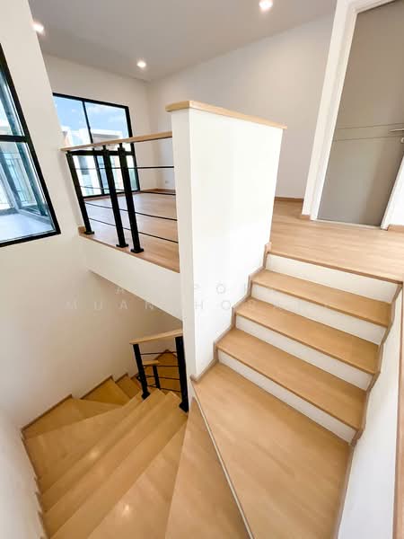 Arden Phatthanakan, Bangkok, Phatthanakan 20, Phatthanakan Road, Suan Luang, Bangkok, 3 Bedrooms, 185 sqm, Townhouse For Sale, by Apaporn Muanthorani, 60044812 - DDproperty.com