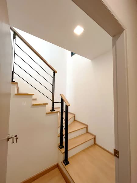 Arden Phatthanakan, Bangkok, Phatthanakan 20, Phatthanakan Road, Suan Luang, Bangkok, 3 Bedrooms, 185 sqm, Townhouse For Sale, by Apaporn Muanthorani, 60044812 - DDproperty.com