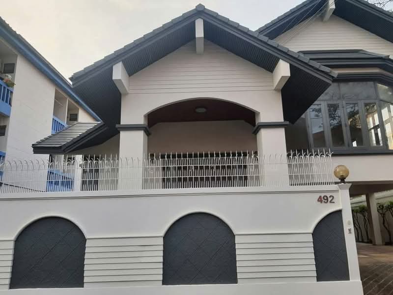 Single house Ratchada, Bangkok, Chan Kasem, Chatuchak, Bangkok, 2 Bedrooms, 300 sqm, Single Detached House For Rent, by ปรินทร์ญาดา ชิณโชติ, 60045496 - DDproperty.com