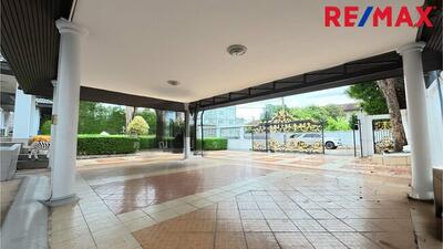 ขาย - บ้านบุรีรมย์ ถ.ประชาอุทิศ ซ.ประชาอุทิศ 76/1 แขวงทุ่งครุ เขตทุ่งครุ จ.กรุงเทพมหานคร 10140, กรุงเทพ