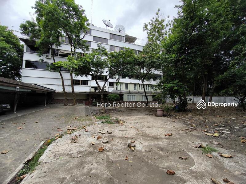 For Rent - For Rent Bangkok Showroom Praditmanutham Wang Thonglang BRE25280, Bangkok