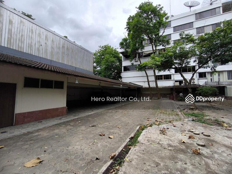 For Rent - For Rent Bangkok Showroom Praditmanutham Wang Thonglang BRE25280, Bangkok