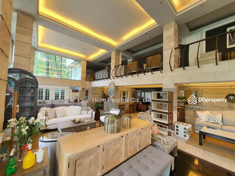 For Rent - For Rent Bangkok Showroom Praditmanutham Wang Thonglang BRE25280, Bangkok