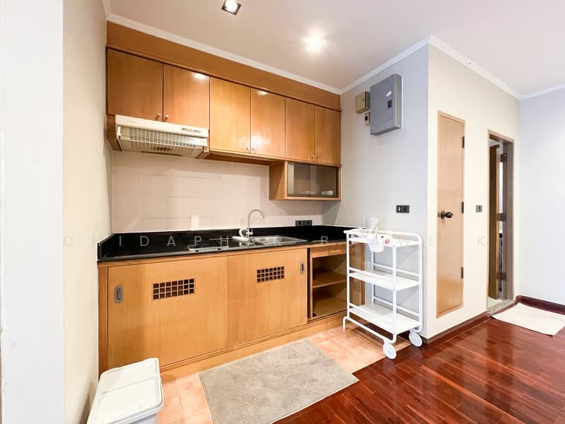 Citi Resort Sukhumvit 49, Bangkok, 39 Sukhumvit 49, Khlong Tan Nua, Watthana, Bangkok, 1 Bedroom, 69 sqm, Condo For Sale, by Chidaphar Beawlek, 60045959 - DDproperty.com