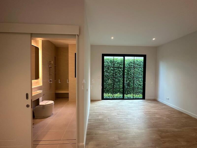 Malton Gates Krungthep Kreetha, Bangkok, Srinakarin-Romklao Road (New Krungthep Kreetha), Saphan Sung, Saphan Sung, Bangkok, 4 Bedrooms, 330 sqm, Single Detached House For Sale, by MCLL ASIA CO., LTD., 60046211 - DDproperty.com