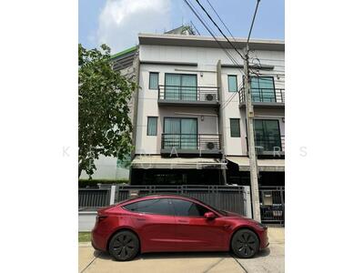 ขาย - Baan Klang Muang Pinklao - Charan : บ้านกลางเมือง ปิ่นเกล้า - จรัญฯ, กรุงเทพ