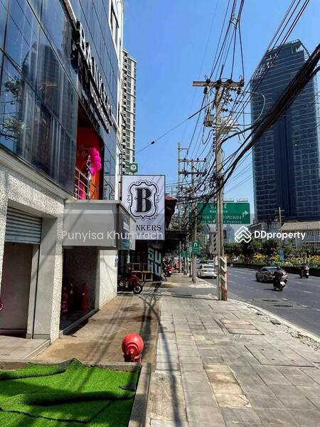For Rent - ให้เช่าอาคารสำนักงาน Stand Alone ติดถนนใหญ่พระราม 4 หัวลำโพง, Bangkok